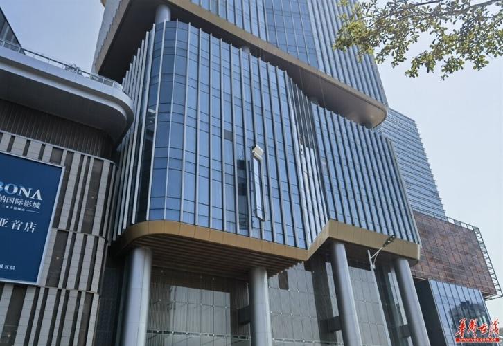 三亚第一高楼幕墙工程 热带滨海超高层建筑的匠心实践